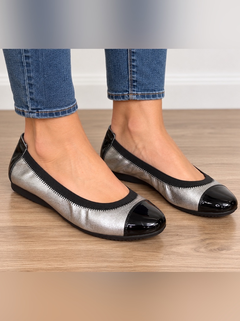 Josef Seibel Pippa 37 Silver Leather Black Cap Toe Ballet Flats EU 37 US 6-6.5
